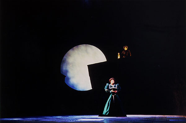 Trovatore lighting design